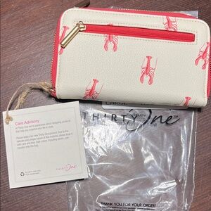 Thirty-One Red Wallet with Cream Interior lobster pattern